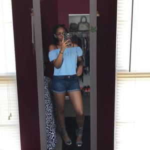 Meet your Posher, Markayla